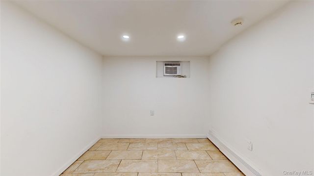 90-22 82nd Road, Glendale, NY 11385