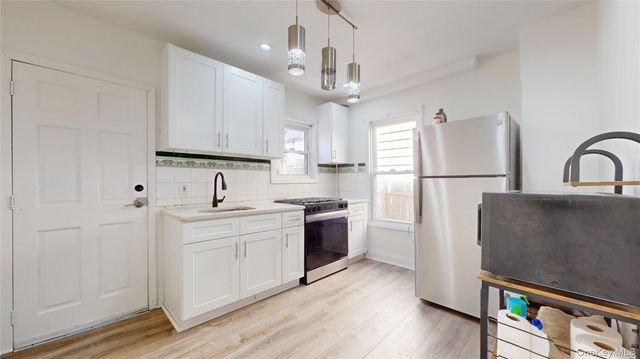 90-22 82nd Road, Glendale, NY 11385