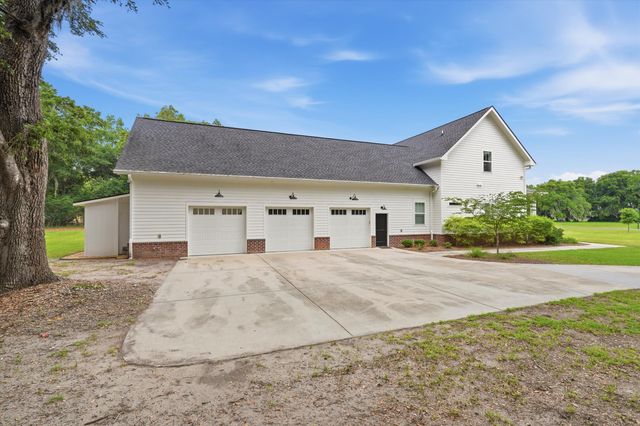 2962 Anchor Watch Drive, Wadmalaw Island, SC 29487