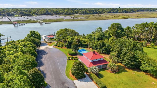 2962 Anchor Watch Drive, Wadmalaw Island, SC 29487