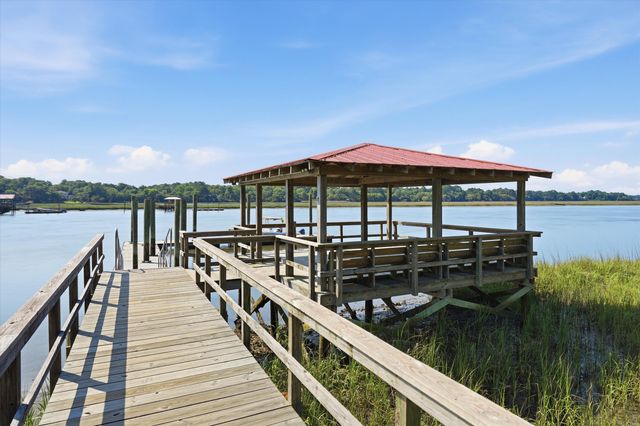 2962 Anchor Watch Drive, Wadmalaw Island, SC 29487