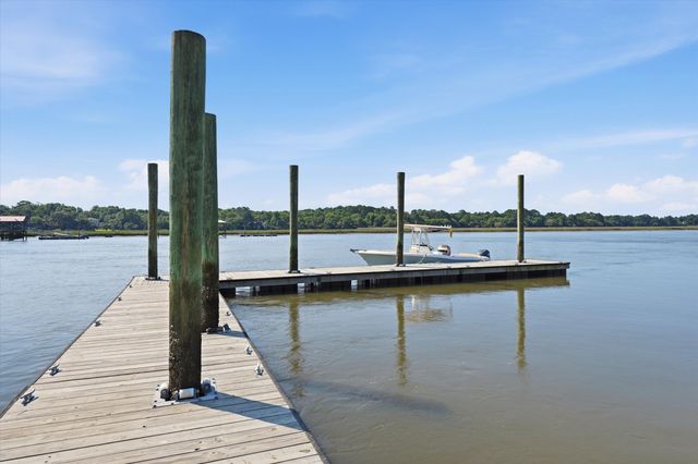 2962 Anchor Watch Drive, Wadmalaw Island, SC 29487