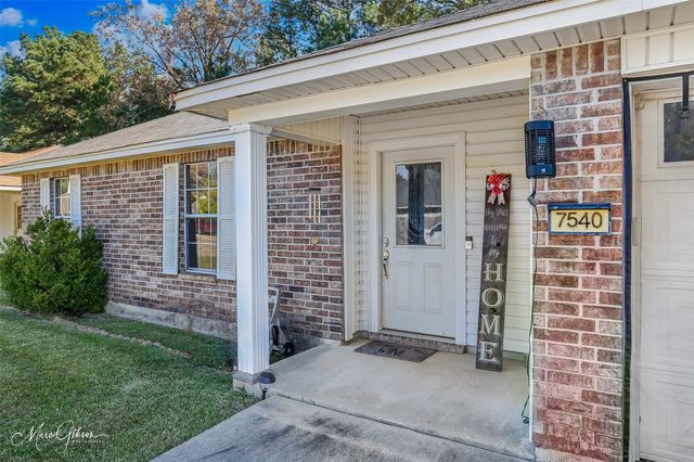 7540 Oaktree Lane, Haughton, LA 71037