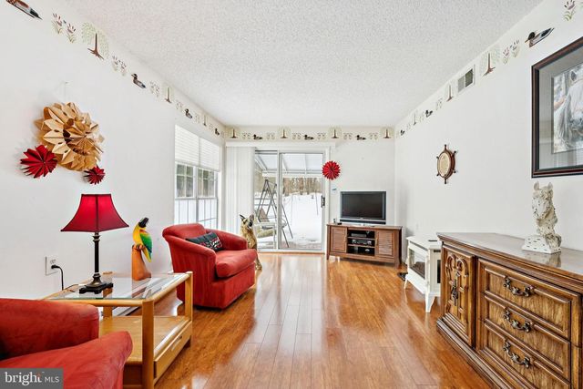 180 BUCKINGHAM DR, Southampton, NJ 08088