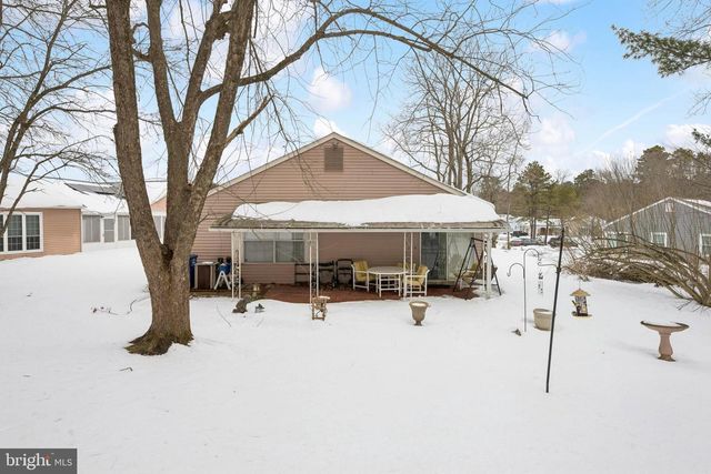 180 BUCKINGHAM DR, Southampton, NJ 08088