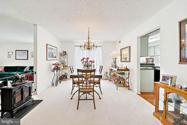 180 BUCKINGHAM DR, Southampton, NJ 08088