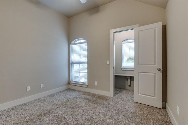 1221 Pebble Pond Drive, Norman, OK 73071