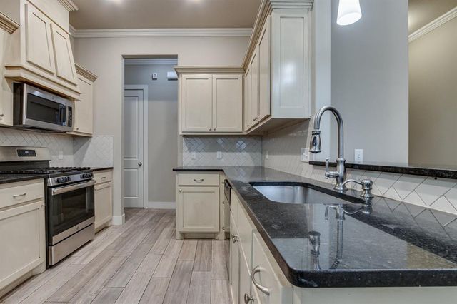 1221 Pebble Pond Drive, Norman, OK 73071