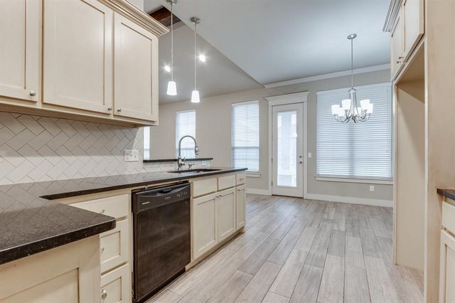 1221 Pebble Pond Drive, Norman, OK 73071