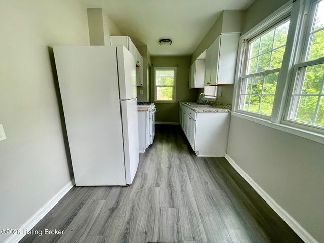 1272 Weller Ave, Louisville, KY 40208