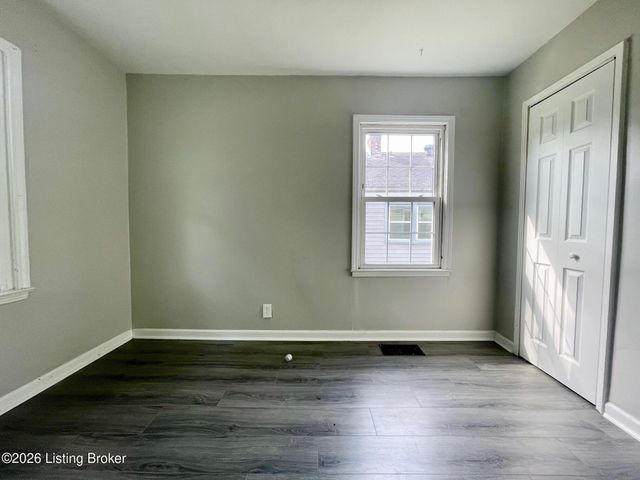 1272 Weller Ave, Louisville, KY 40208