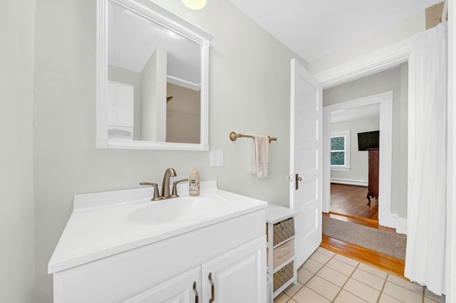 21 Kernwood Ave, Beverly, MA 01915