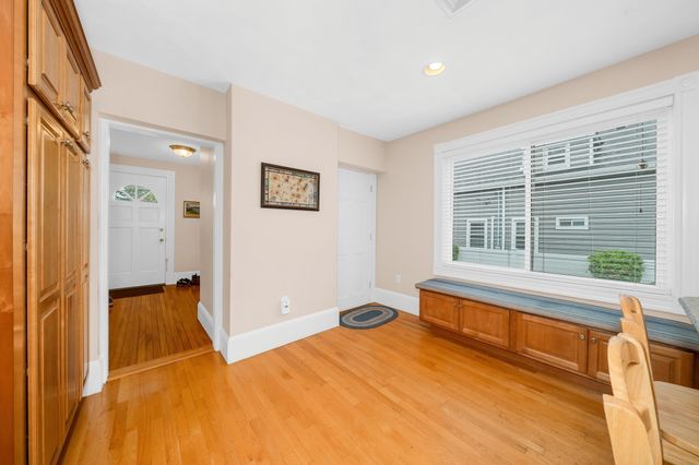 21 Kernwood Ave, Beverly, MA 01915