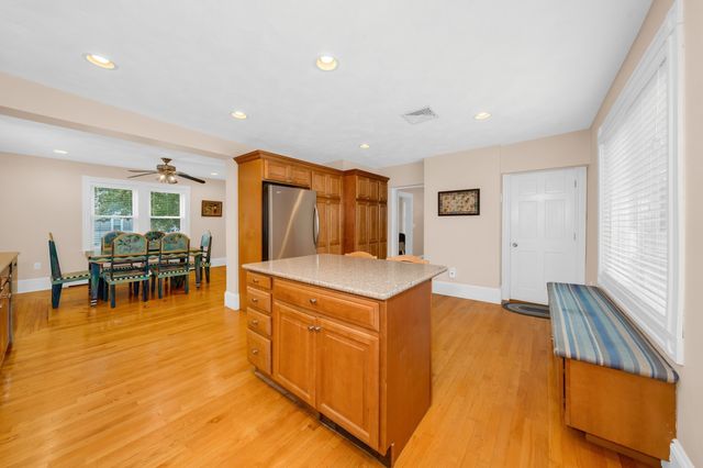 21 Kernwood Ave, Beverly, MA 01915