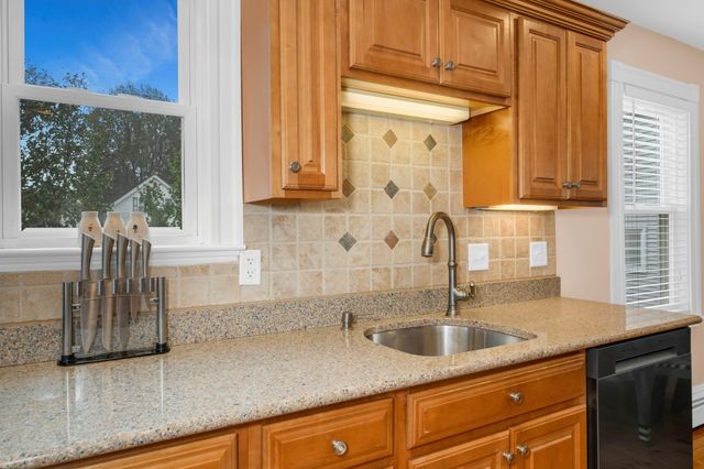 21 Kernwood Ave, Beverly, MA 01915