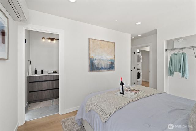 3116 Queen Anne Avenue N, Seattle, WA 98119