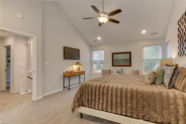 840 Crepe Myrtle LN, Virginia Beach, VA 23455