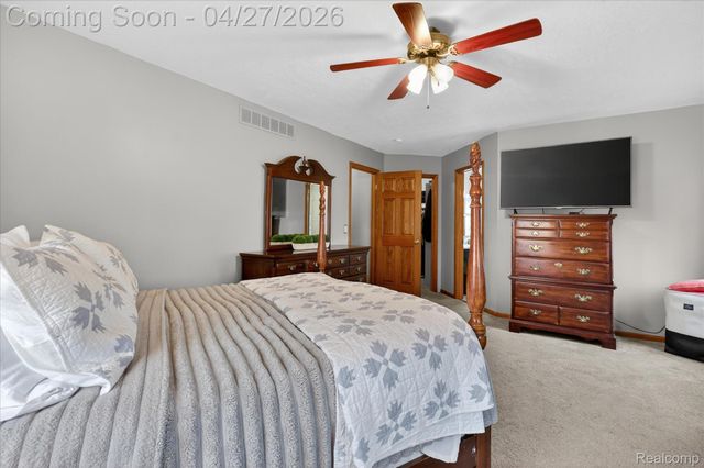 3965 Aspen Court, Trenton, MI 48183