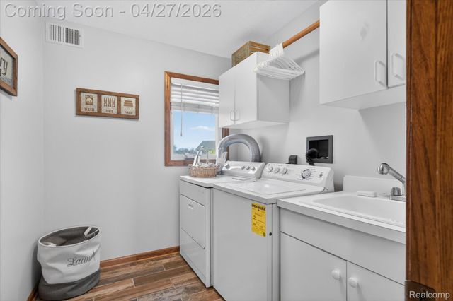 3965 Aspen Court, Trenton, MI 48183