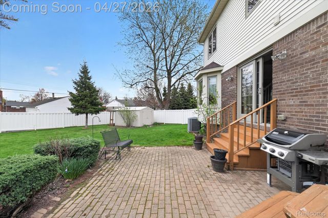 3965 Aspen Court, Trenton, MI 48183
