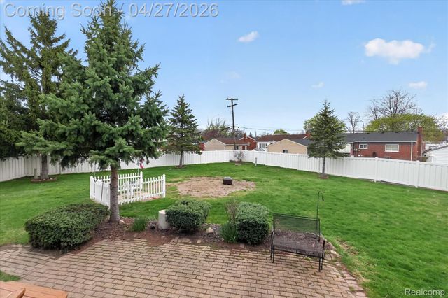 3965 Aspen Court, Trenton, MI 48183