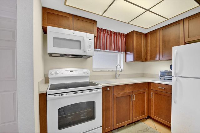 1810 New Palm Way 415, Boynton Beach, FL 33435