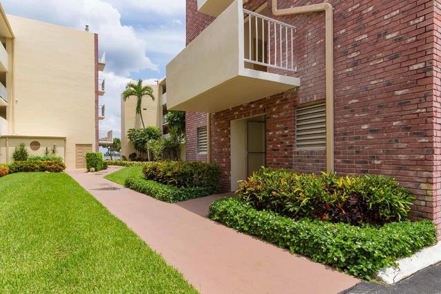 1810 New Palm Way 415, Boynton Beach, FL 33435