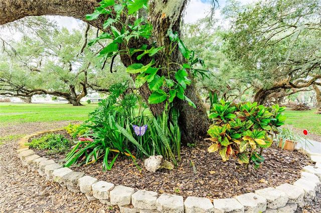 36905 BETH AVENUE, Zephyrhills, FL 33542