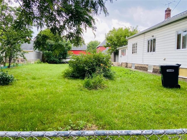 1637 Falls Street, Niagara Falls, NY 14303