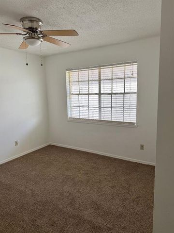 1711 E Lindsey Street 4, Norman, OK 73071