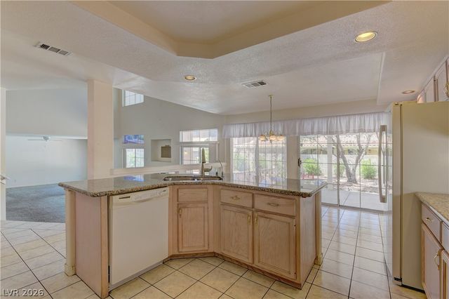 11 Old Lake Circle, Henderson, NV 89074