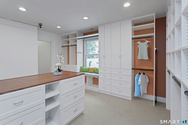 35 Hilltop Circle East, Milford, CT 06460