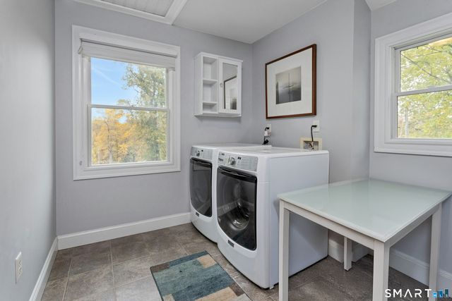 35 Hilltop Circle East, Milford, CT 06460