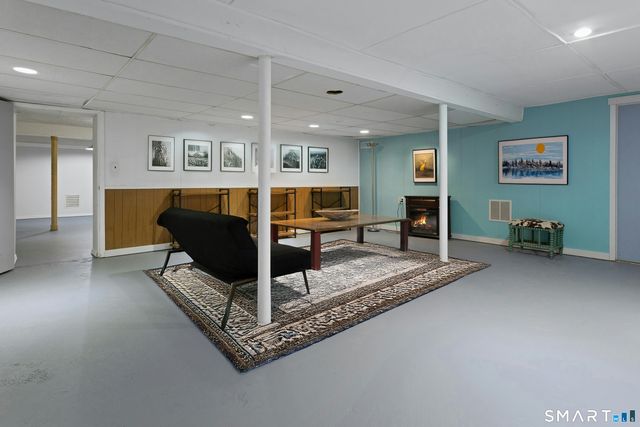 35 Hilltop Circle East, Milford, CT 06460