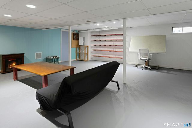 35 Hilltop Circle East, Milford, CT 06460