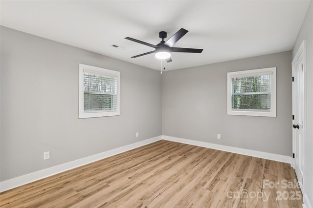 246 E Church Street, New London, NC 28127