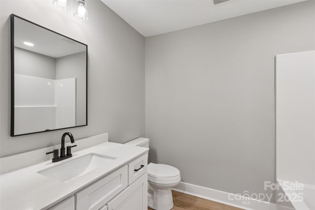 246 E Church Street, New London, NC 28127