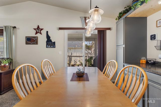 11706 Wilmington St, Caldwell, ID 83605