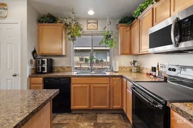 11706 Wilmington St, Caldwell, ID 83605