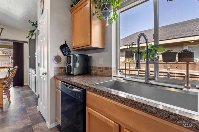 11706 Wilmington St, Caldwell, ID 83605