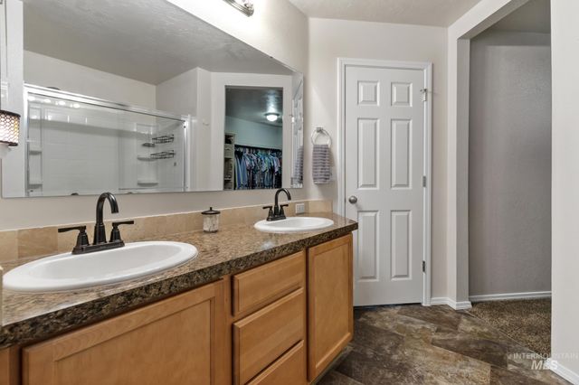 11706 Wilmington St, Caldwell, ID 83605