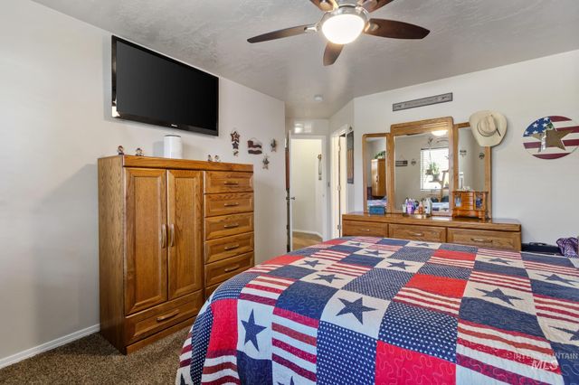 11706 Wilmington St, Caldwell, ID 83605
