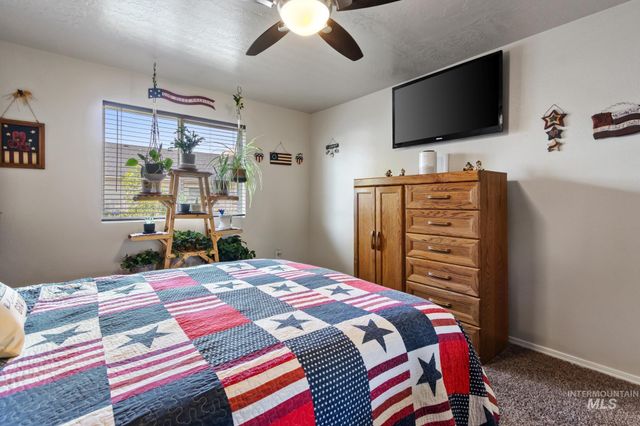 11706 Wilmington St, Caldwell, ID 83605