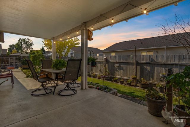 11706 Wilmington St, Caldwell, ID 83605