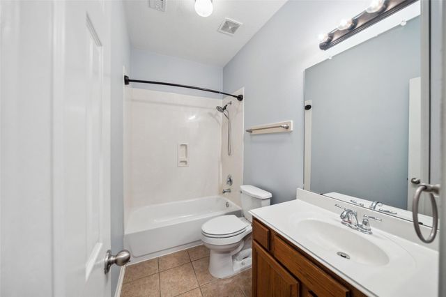 15838 Lost Anchor Way Lane, Houston, TX 77044