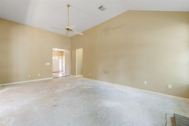 147 S Winterport Circle, The Woodlands, TX 77382