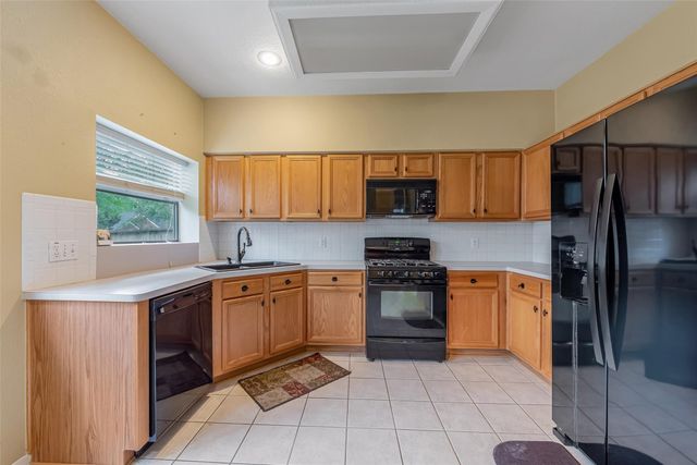 147 S Winterport Circle, The Woodlands, TX 77382