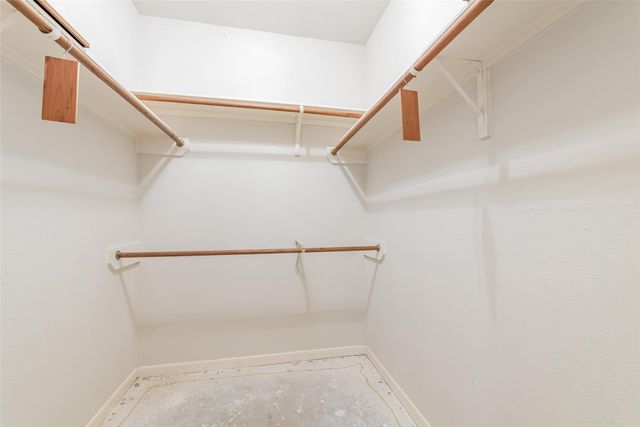 147 S Winterport Circle, The Woodlands, TX 77382