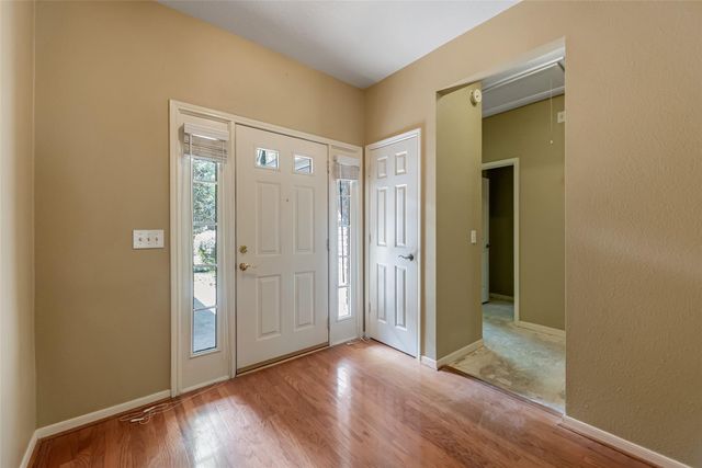 147 S Winterport Circle, The Woodlands, TX 77382