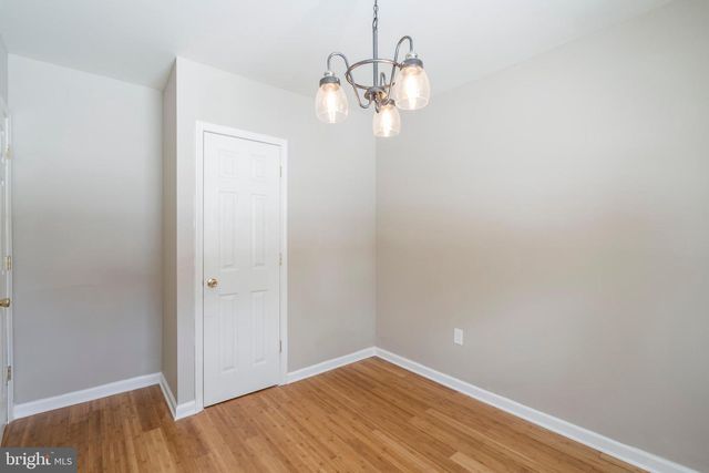 329 HILLCREST AVE, Conshohocken, PA 19428